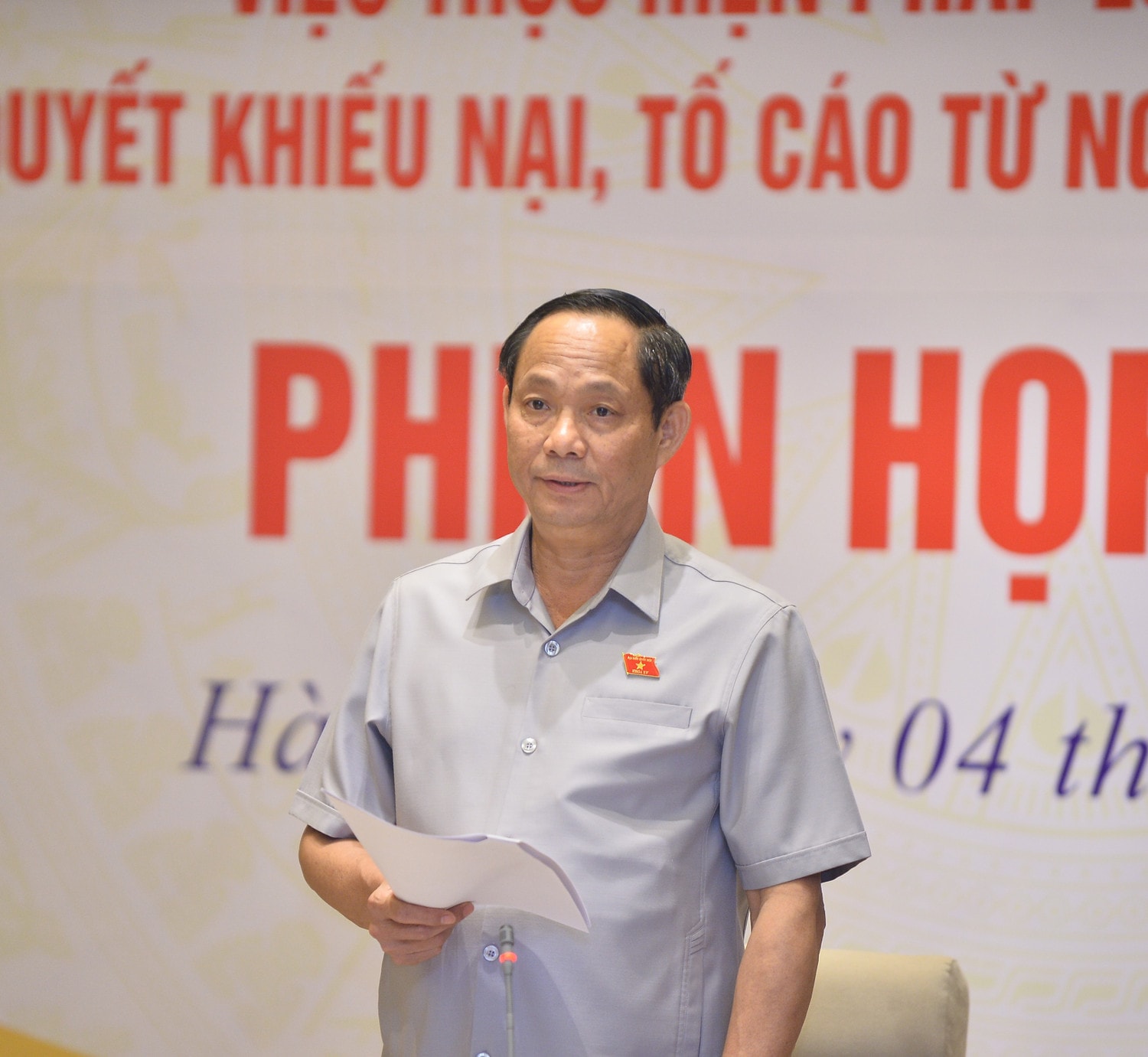 Phó Chủ tịch Quốc hội, Thượng tướng Trần Quang Phương phát biểu tại Phiên họp