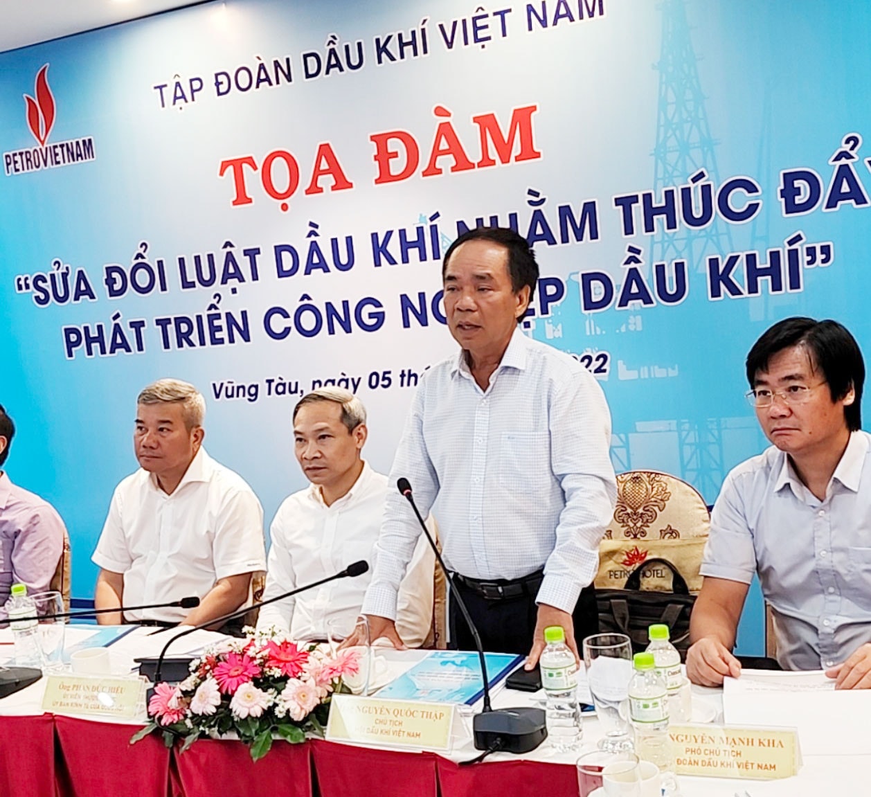 Sửa đổi Luật Dầu khí nhằm thúc đẩy phát triển công nghiệp dầu khí -0