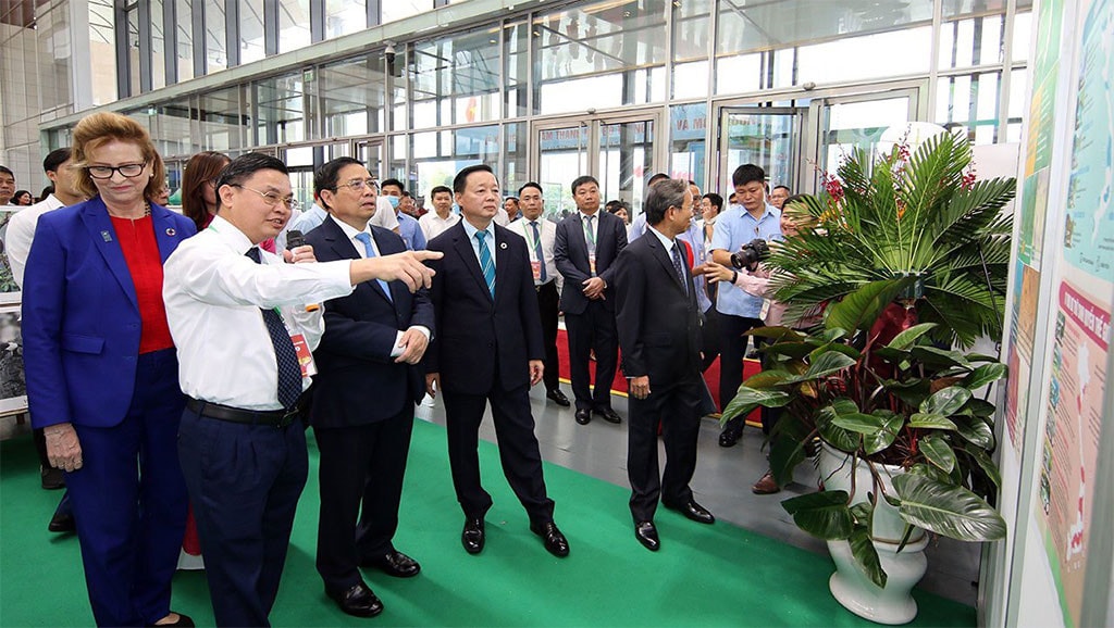 BÀI PHÁT BIỂU CỦA BỘ TRƯỞNG TRẦN HỒNG HÀ Tại LỄ KỶ NIỆM 20 NĂM THÀNH LẬP BỘ TÀI NGUYÊN VÀ MÔI TRƯỜNG -3