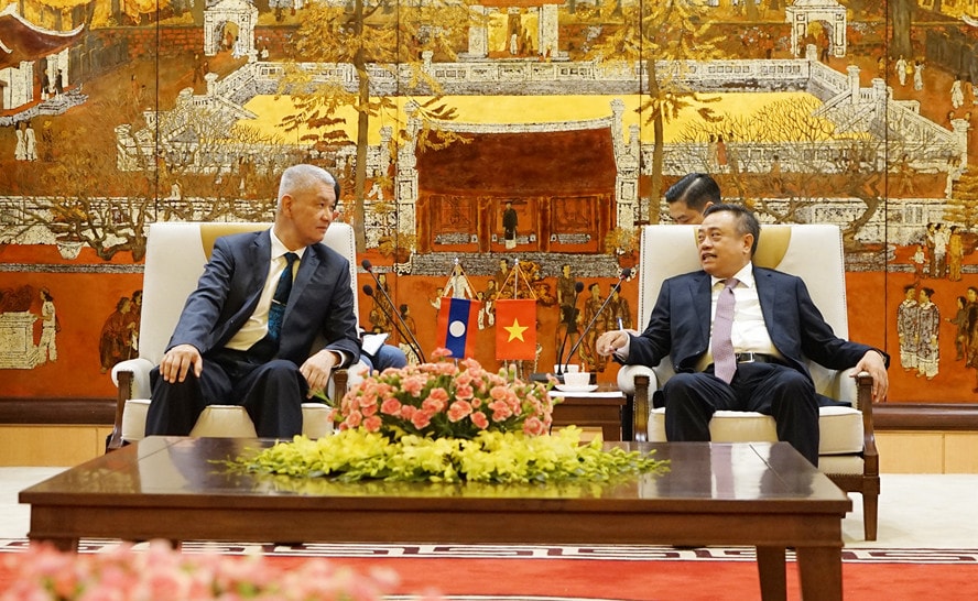 Không ngừng vun đắp tình đoàn kết hữu nghị đặc biệt Hà Nội - Viêng Chăn -0