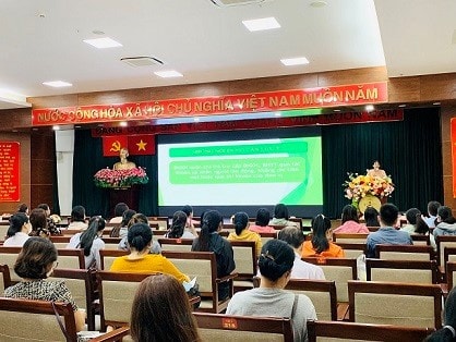 Tuyên truyền, đối thoại chính sách BHXH -0