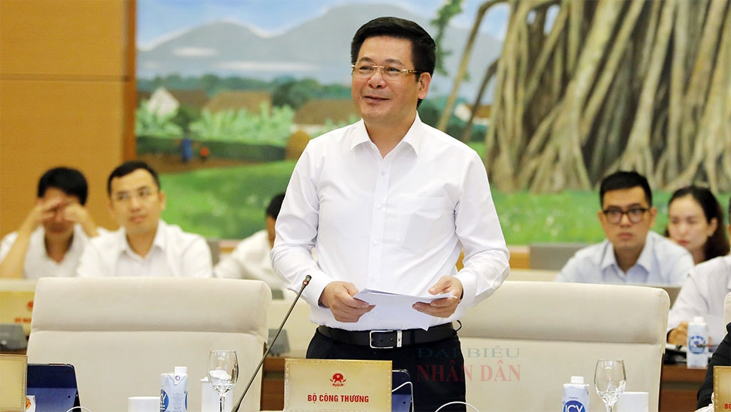 Một số hình ảnh Ủy ban Thường vụ Quốc hội cho ý kiến về dự án Luật Dầu khí (sửa đổi)