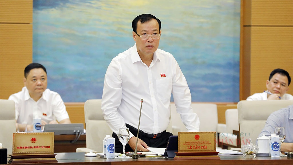 Một số hình ảnh Ủy ban Thường vụ Quốc hội cho ý kiến về dự án Luật Dầu khí (sửa đổi)
