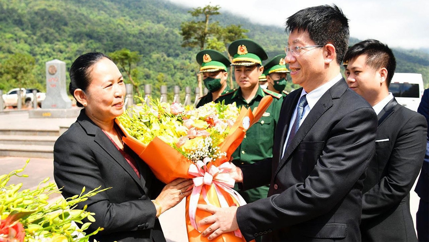 Đoàn đại biểu Ban Thư ký Quốc hội Lào đến Quảng Bình tham dự Hội thảo và Giao lưu công tác với Văn phòng Quốc hội Việt Nam -1