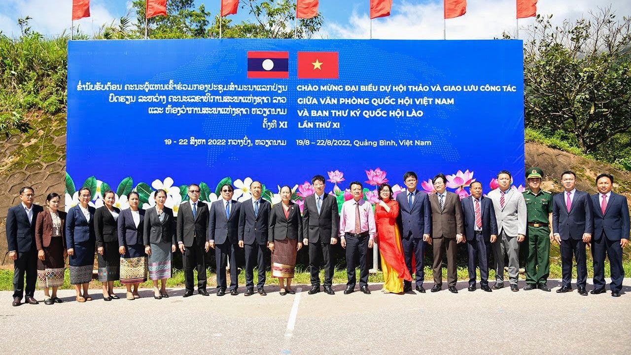 Đoàn đại biểu Ban Thư ký Quốc hội Lào đến Quảng Bình tham dự Hội thảo và Giao lưu công tác với Văn phòng Quốc hội Việt Nam -0