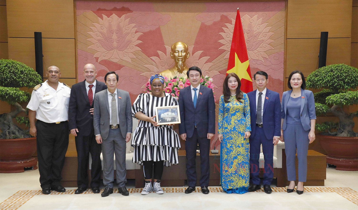 Phó Chủ nhiệm Uỷ ban Đối ngoại Lê Anh Tuấn tiếp Đại sứ Nam Phi tại Việt Nam -0