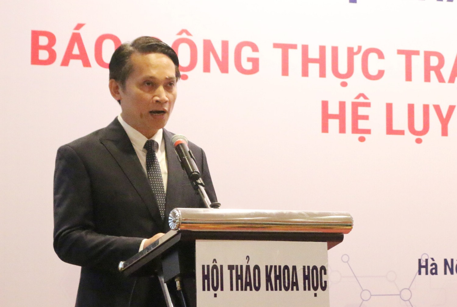 Gần 50% người trưởng thành sống ở thành thị bị mỡ máu cao -0