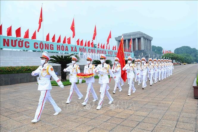 Lễ thượng cờ mừng Quốc khánh ở Lăng Chủ tịch Hồ Chí Minh -0