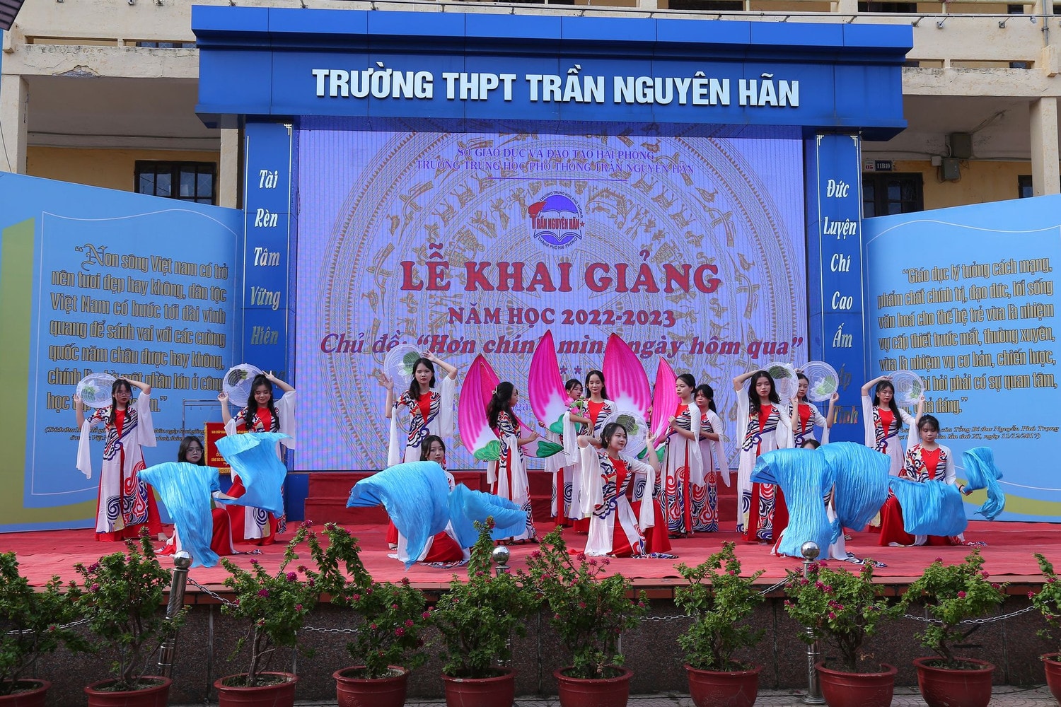 Các em hãy phấn đấu để “hơn chính mình ngày hôm qua” -0