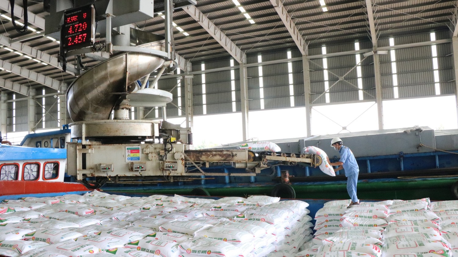 Nhà máy Đạm Cà Mau vận hành 115% công suất sau bảo dưỡng -0