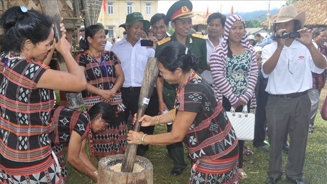 Hộ nghèo tập trung chủ yếu ở nông thôn và các địa phương vùng sâu, vùng xa, đồng bào DTTS, giáp ranh biên giới. ảnh BÁ TRÍ giới 