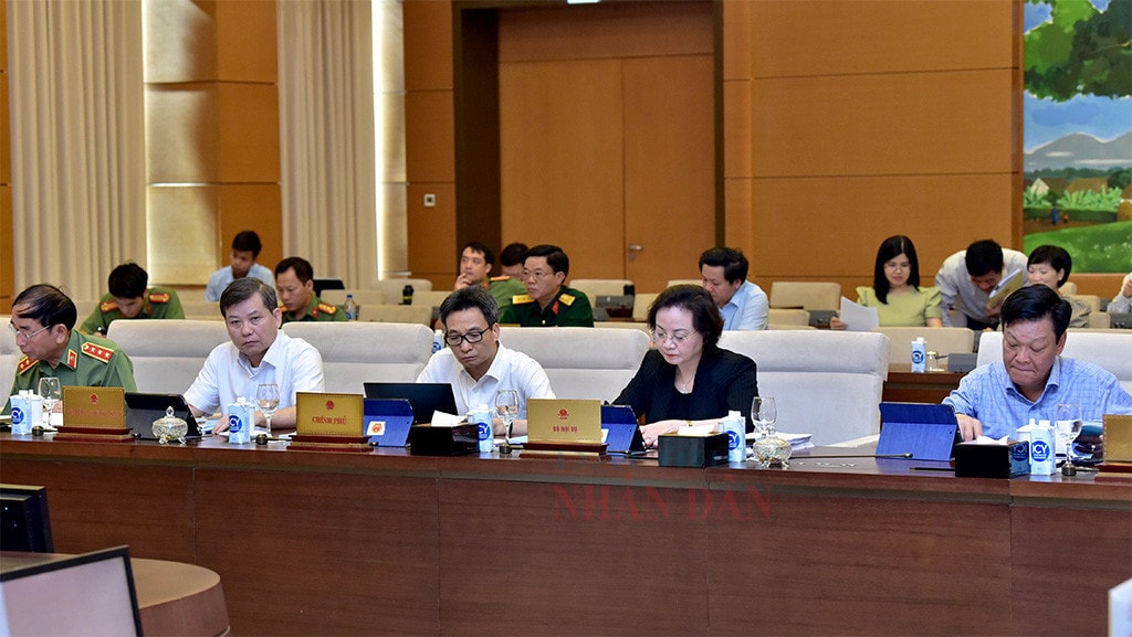 Khai mạc Phiên họp thứ Mười lăm của Ủy ban Thường vụ Quốc hội -4