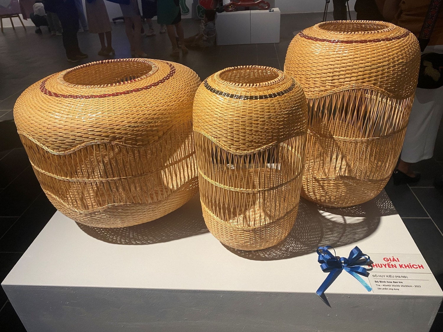 Chiêm ngưỡng tính ứng dụng độc đáo của Triển lãm Mỹ thuật ứng dụng toàn quốc lần thứ 5 -0