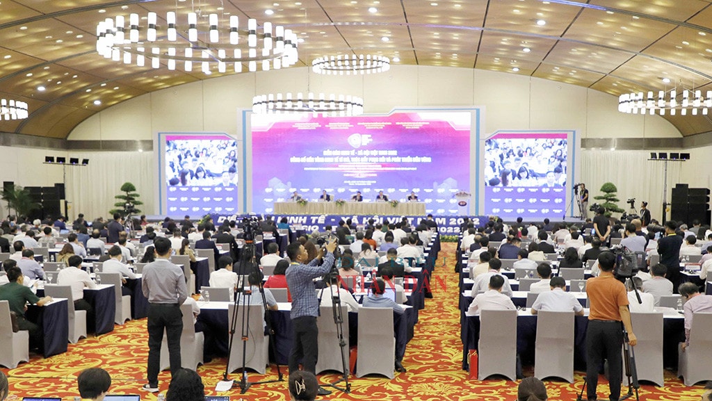 Một số hình ảnh Tọa đàm cấp cao “Củng cố nền tảng kinh tế vĩ mô, thúc đẩy phục hồi và phát triển bền vững” -3