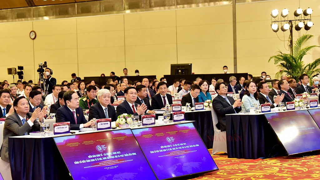Một số hình ảnh khai mạc diễn đàn Kinh tế - Xã hội Việt Nam 2022