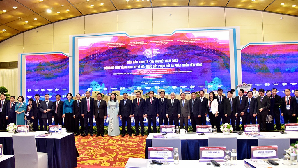Một số hình ảnh khai mạc diễn đàn Kinh tế - Xã hội Việt Nam 2022