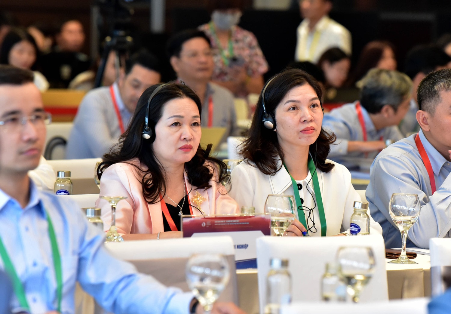 TRỰC TIẾP: Hội thảo chuyên đề 2 Diễn đàn Kinh tế - Xã hội Việt Nam 2022 -0