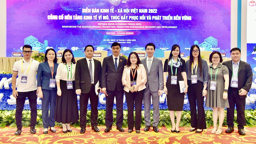 TRỰC TIẾP: Tọa đàm cấp cao “Củng cố nền tảng kinh tế vĩ mô, thúc đẩy phục hồi và phát triển bền vững” -0