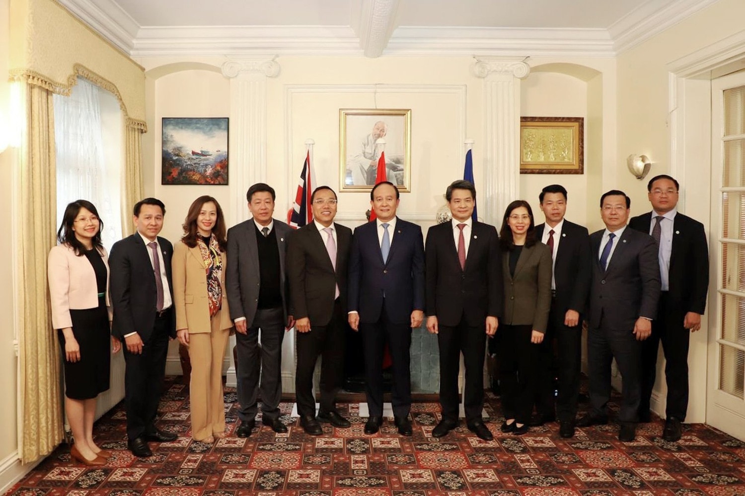Đoàn đại biểu thành phố Hà Nội thăm, làm việc tại Anh -0