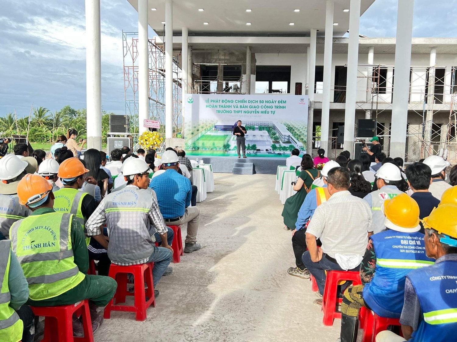 Vĩnh Long: Phát động chiến dịch 50 ngày đêm hoàn thành và bàn giao trường THPT Nguyễn Hiếu Tự -0