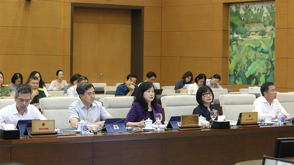 Huy động tổng lực cơ sở khám, chữa bệnh để chăm sóc sức khỏe nhân dân -0