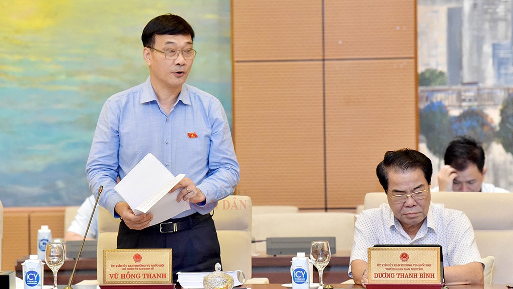 Ủy ban Thường vụ Quốc hội cho ý kiến lần đầu về dự án Luật Đất đai (sửa đổi) -1
