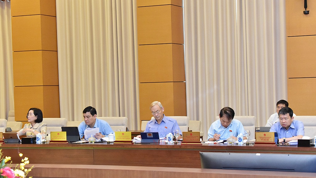 Ủy ban Thường vụ Quốc hội cho ý kiến lần đầu về dự án Luật Đất đai (sửa đổi) -3
