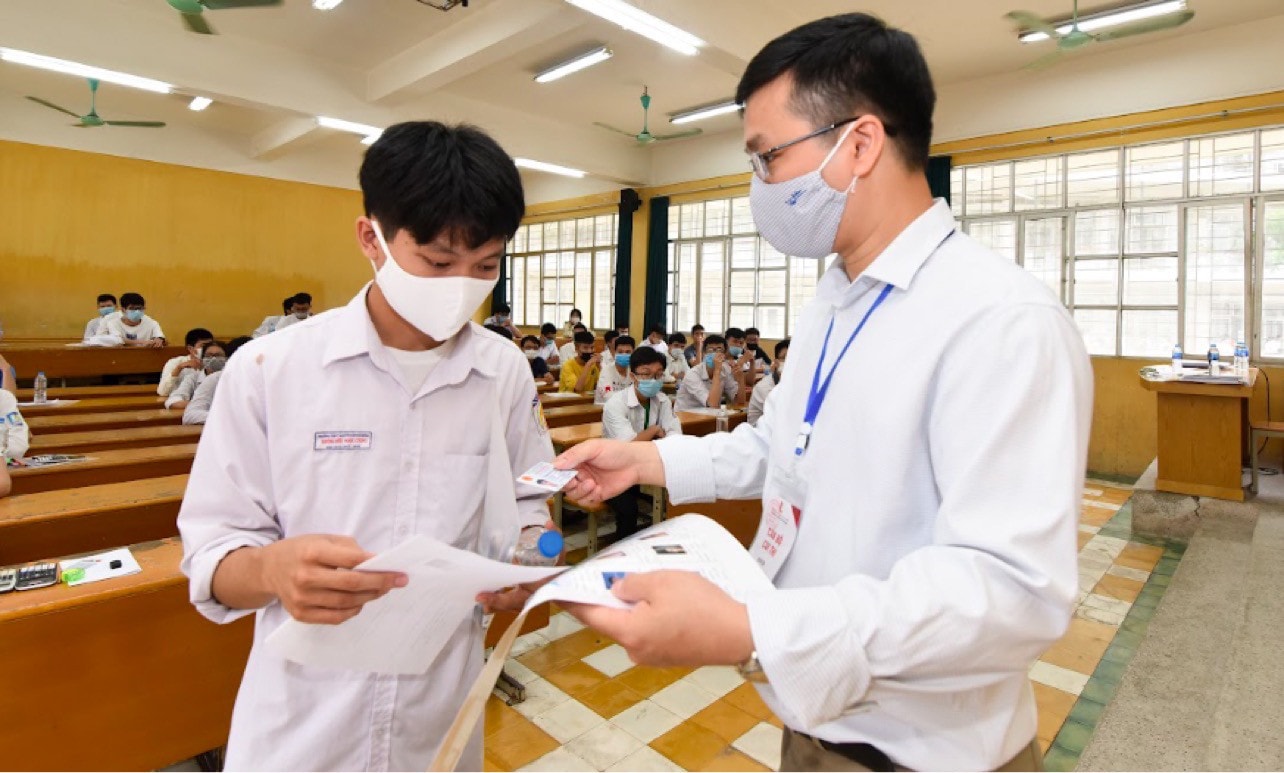 Điểm chuẩn cao, Bộ Giáo dục và Đào tạo đã phân tích và cảnh báo từ trước -0
