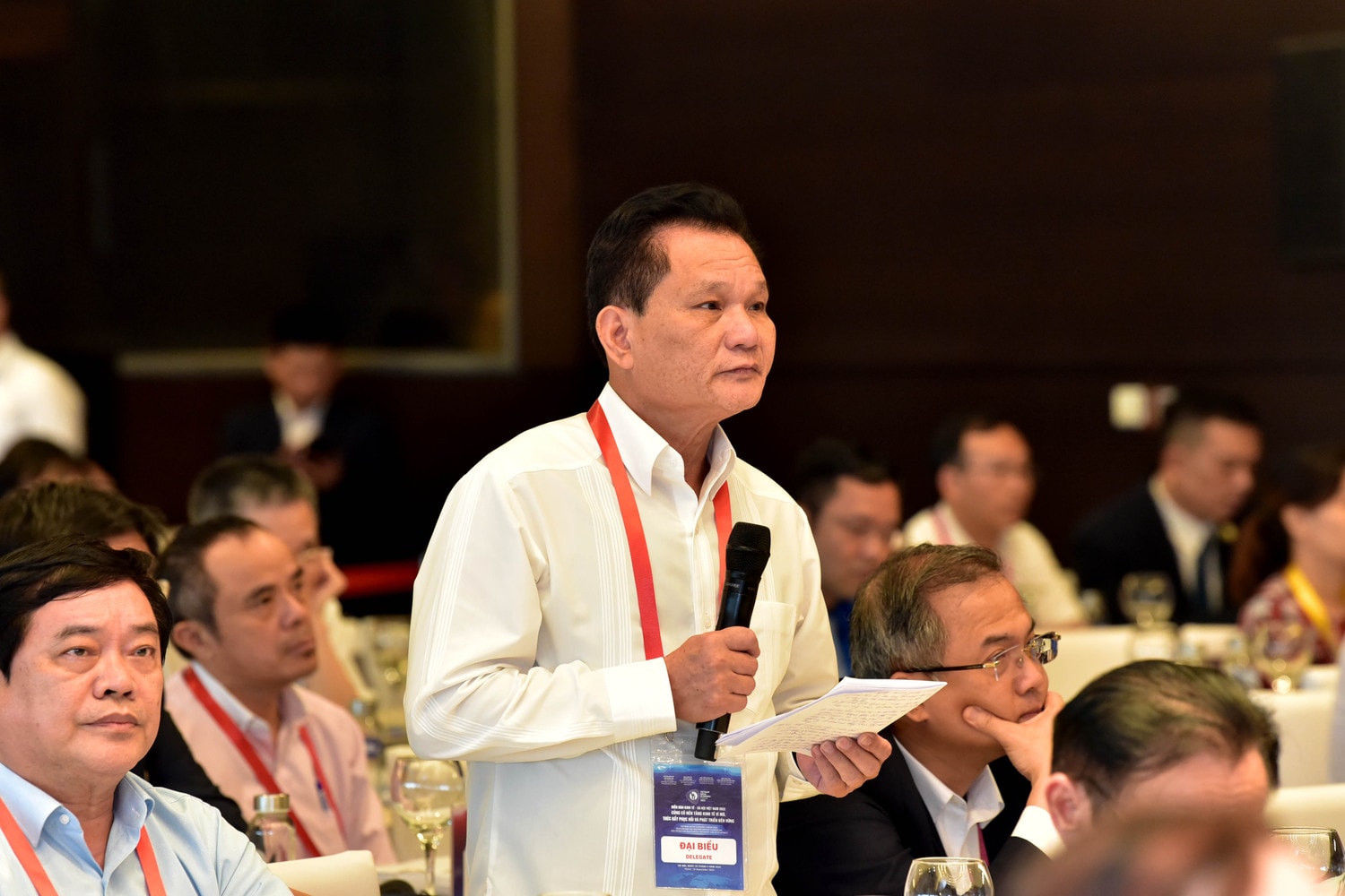 Quyết sách kịp thời, vượt qua thách thức -0