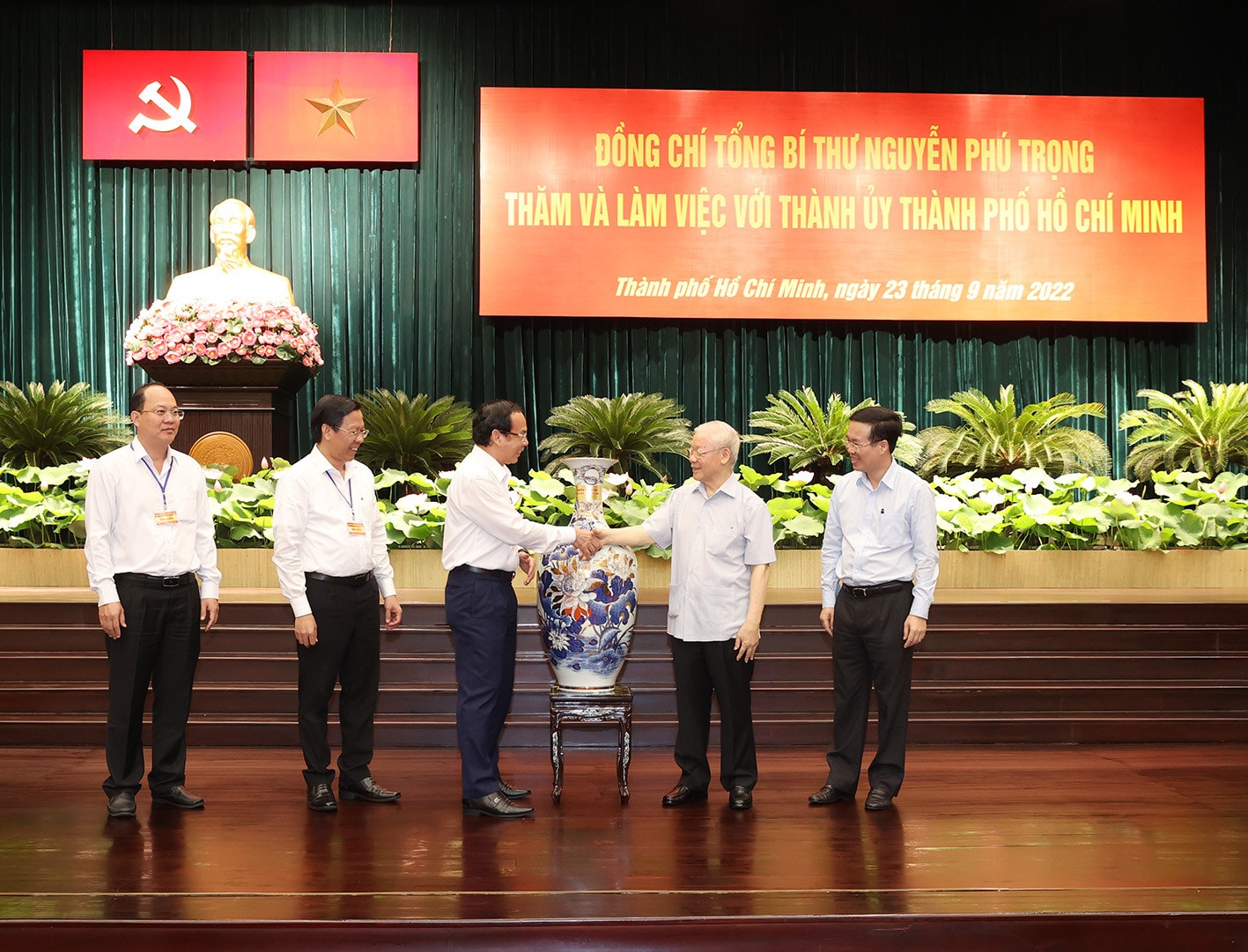 Tổng Bí thư Nguyễn Phú Trọng thăm và làm việc với Thành ủy TP Hồ Chí Minh -0