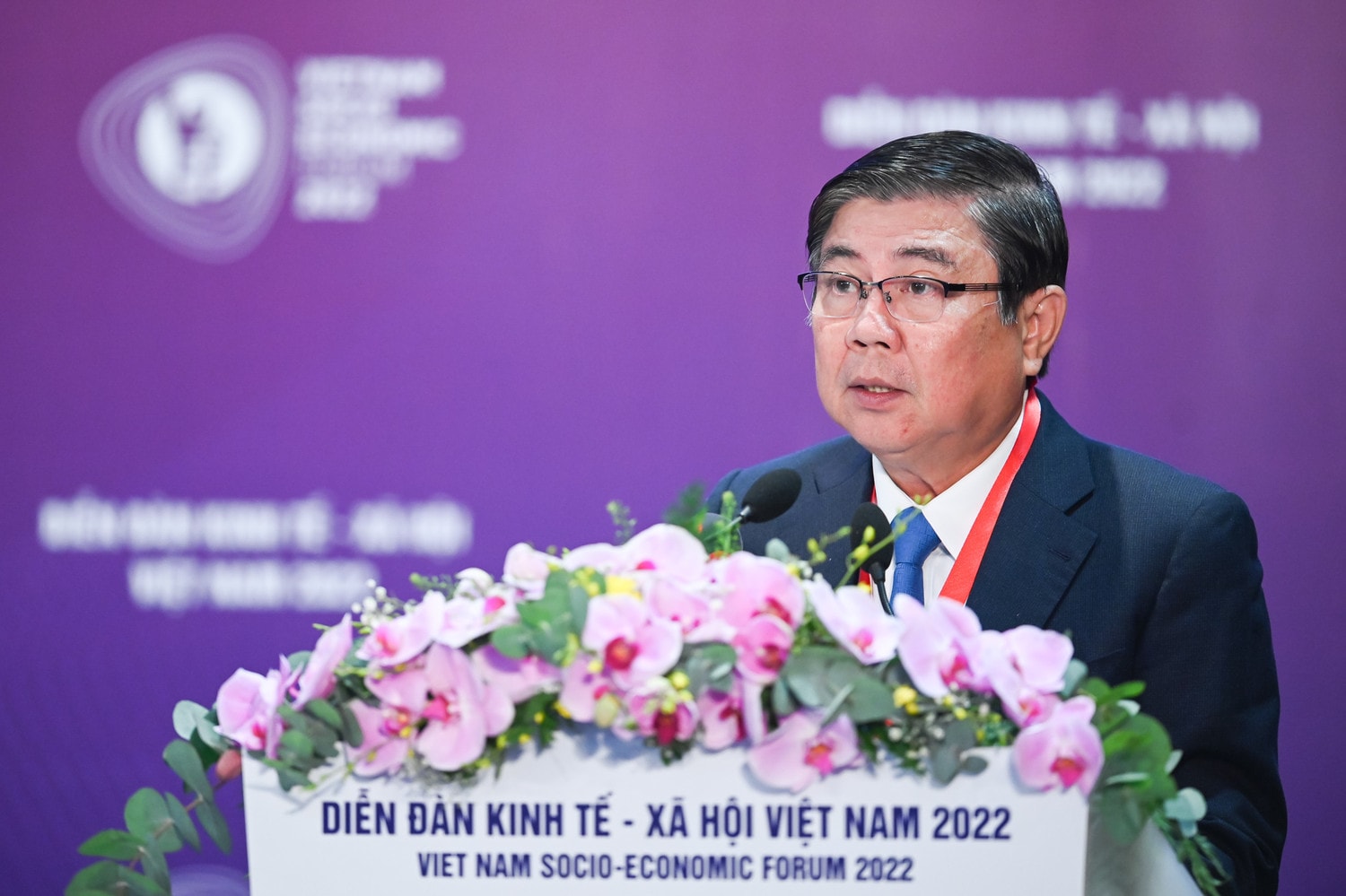 Quyết sách kịp thời, vượt qua thách thức -0