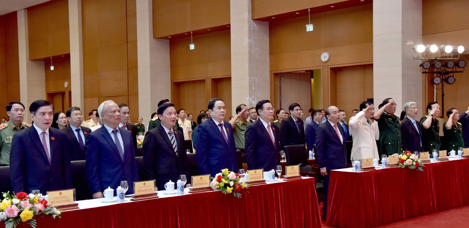 Chủ tịch Nước Nguyễn Xuân Phúc, Chủ tịch Quốc hội Vương Đình Huệ dự kỷ niệm 30 năm thành lập Ủy ban Quốc phòng và An ninh -0