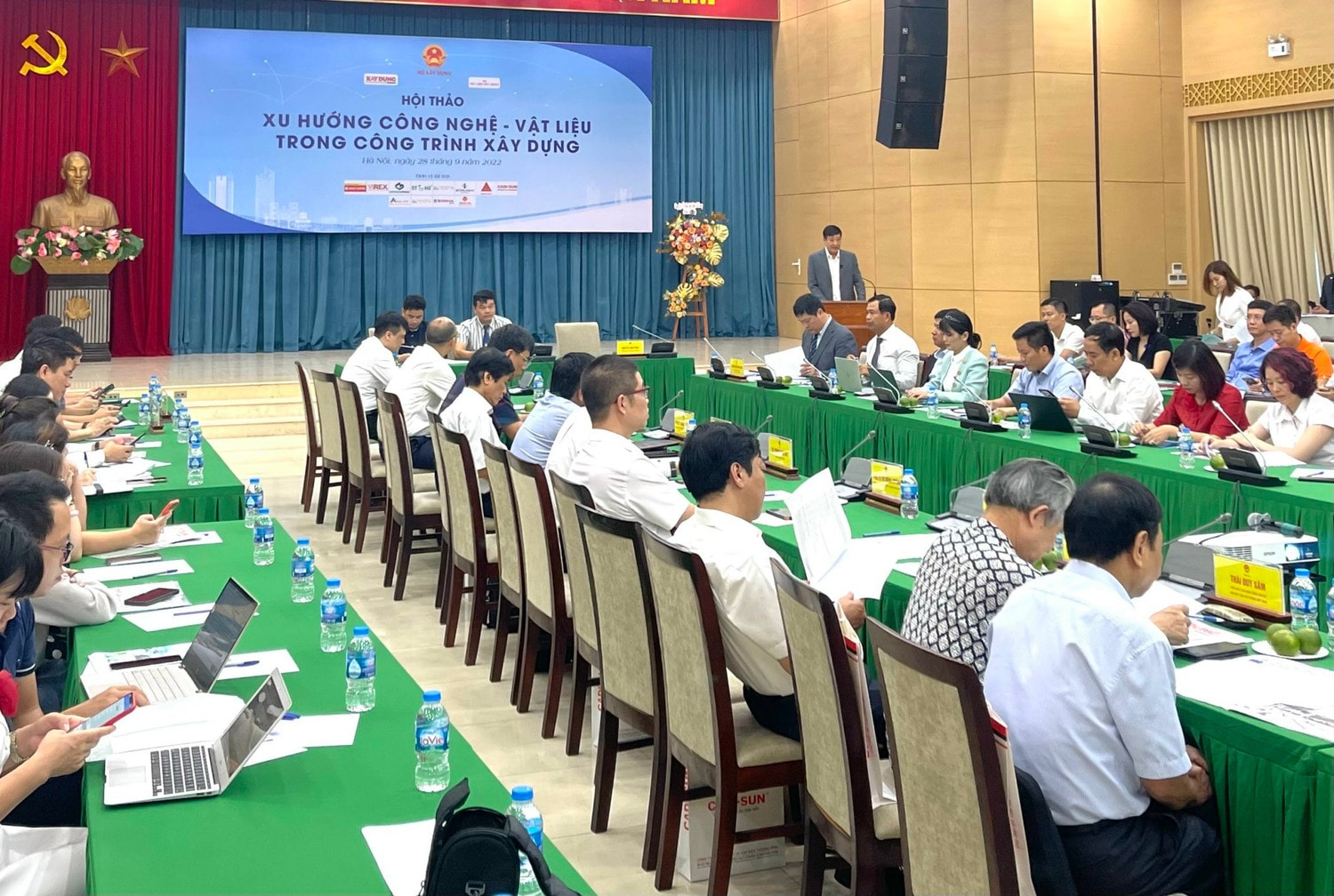 Loay hoay tìm thị trường cho vật liệu xây dựng mới -0
