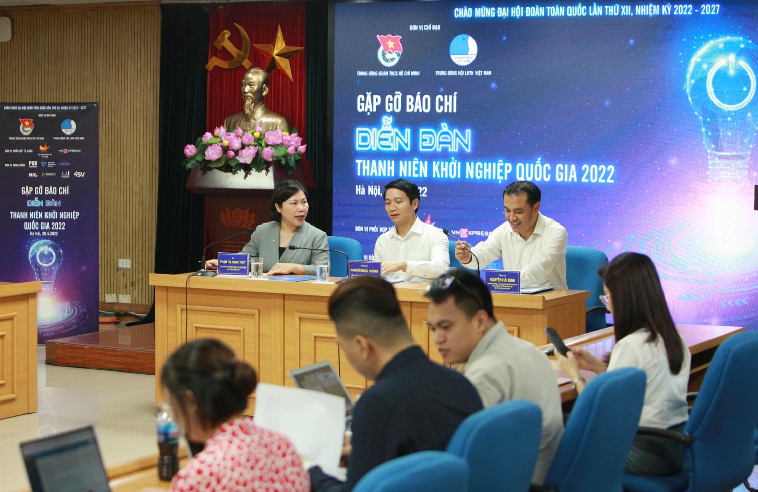 Quang cảnh buổi gặp mặt báo chí Giúp thanh niên khởi nghiệp vững bước phát triển -0