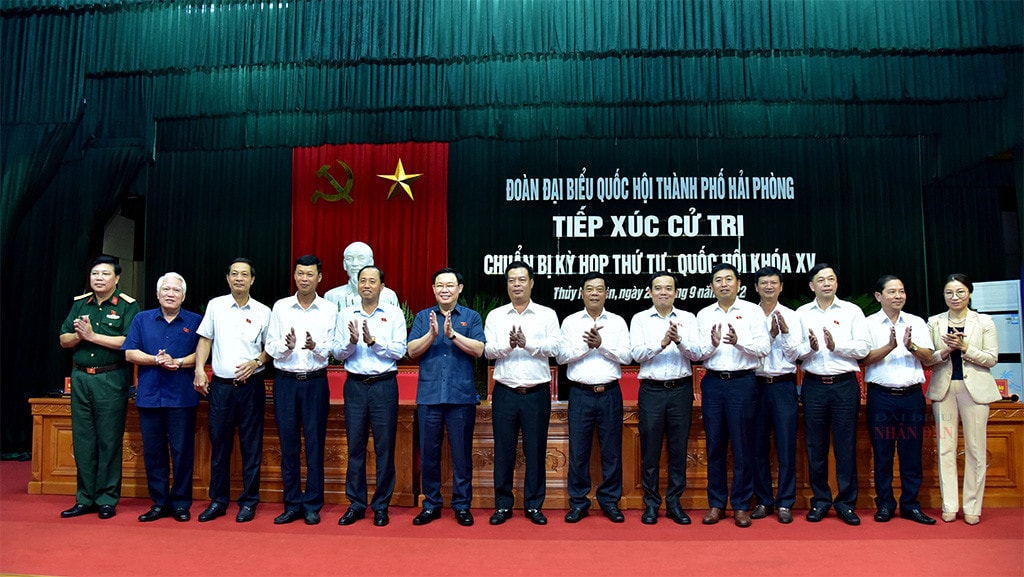 Một số hình ảnh Chủ tịch Quốc hội Vương Đình Huệ tiếp xúc cử tri huyện Thuỷ Nguyên, TP. Hải Phòng -1