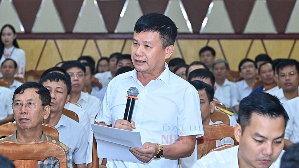 Một số hình ảnh Chủ tịch Quốc hội Vương Đình Huệ tiếp xúc cử tri huyện Thuỷ Nguyên, TP. Hải Phòng