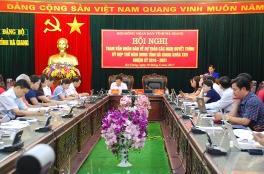 Một hội nghị trực tuyến tham vấn ý kiến nhân dân đối với các dự thảo nghị quyết của HĐND tỉnh Hà Giang nhiệm kỳ 2016 - 2021 - ẢNH THANH HÀ