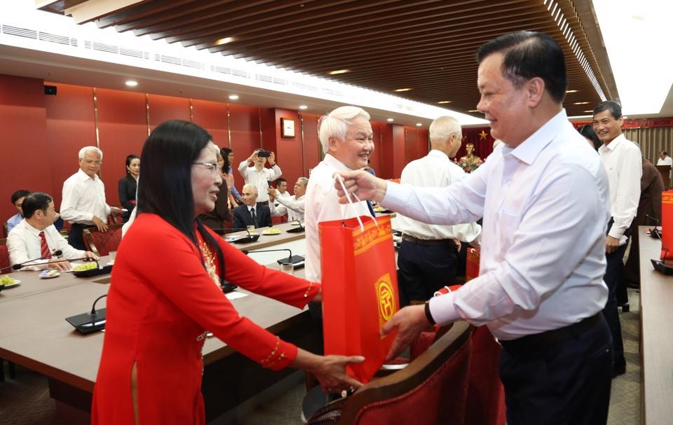 Chăm lo ngày càng tốt hơn đời sống của người cao tuổi Thủ đô -0
