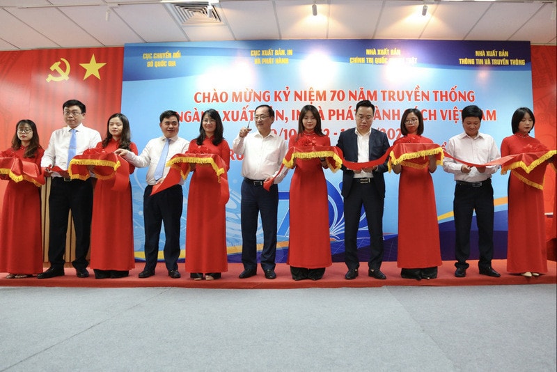 Chuyển đổi số ngành sách - thời cơ xen lẫn thách thức -1