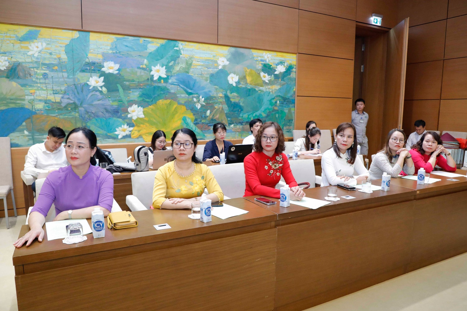 Phó Chủ tịch Thường trực Quốc hội Trần Thanh Mẫn gặp mặt nữ lãnh đạo, nữ đại biểu Quốc hội, HĐND tỉnh Nghệ An -0