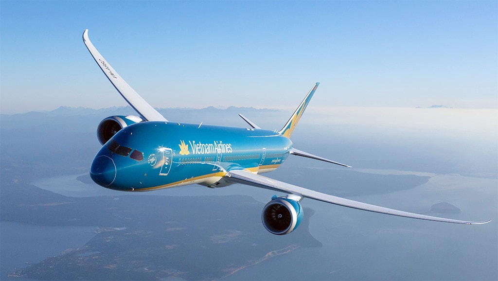 Cấp cứu hành khách, máy bay của Vietnam Airlines phải quay đầu -0