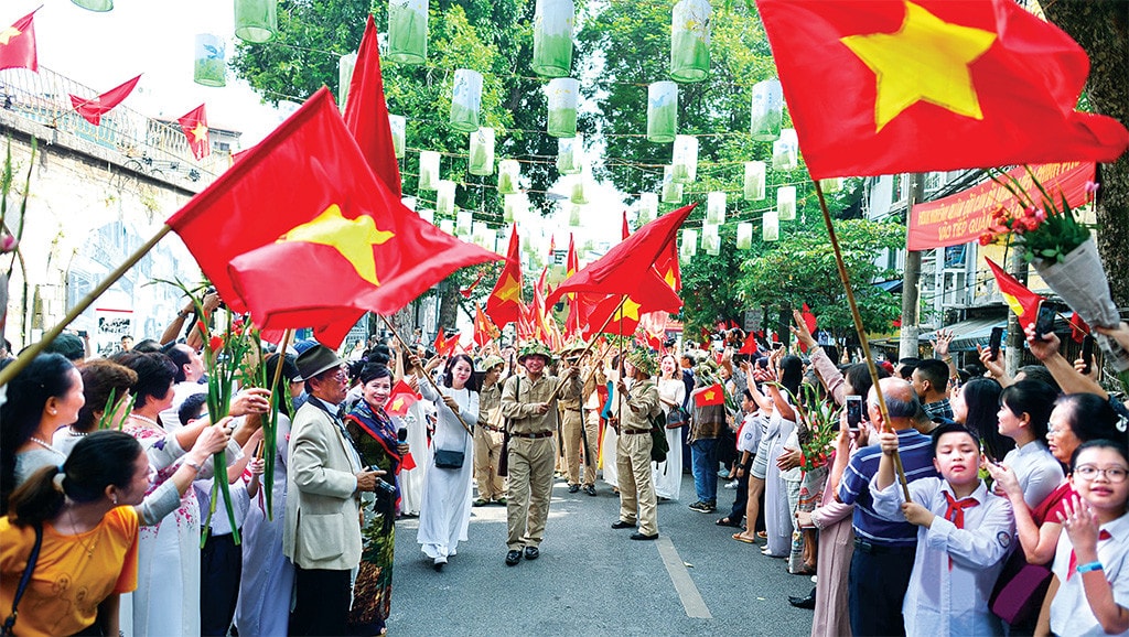 Vang mãi khúc khải hoàn ca -1