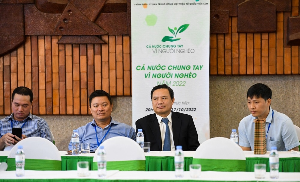 Nhiều cơ quan, đơn vị, doanh nghiệp, nhà hảo tâm ủng hộ “Quỹ Vì người nghèo và an sinh xã hội” -0