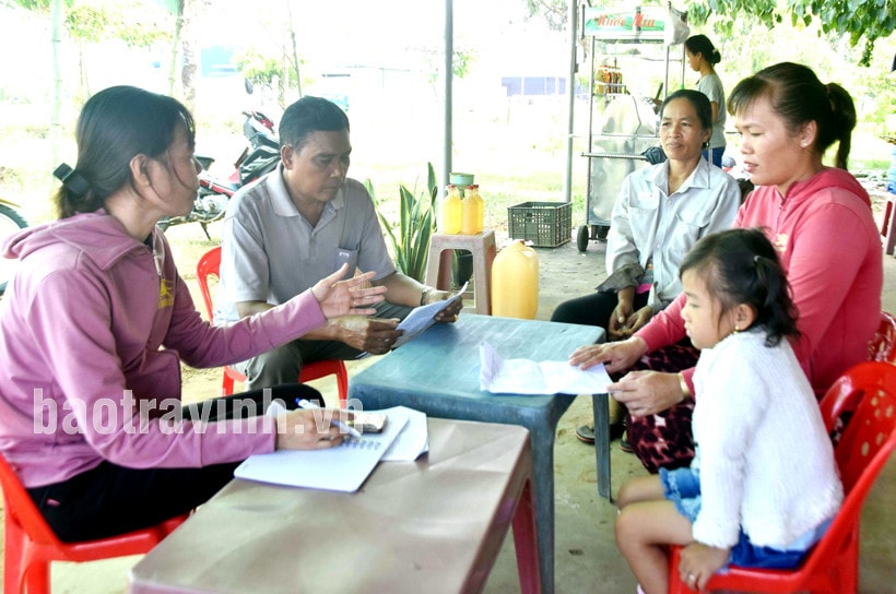  Tích cực vận động người dân tham gia BHYT -0