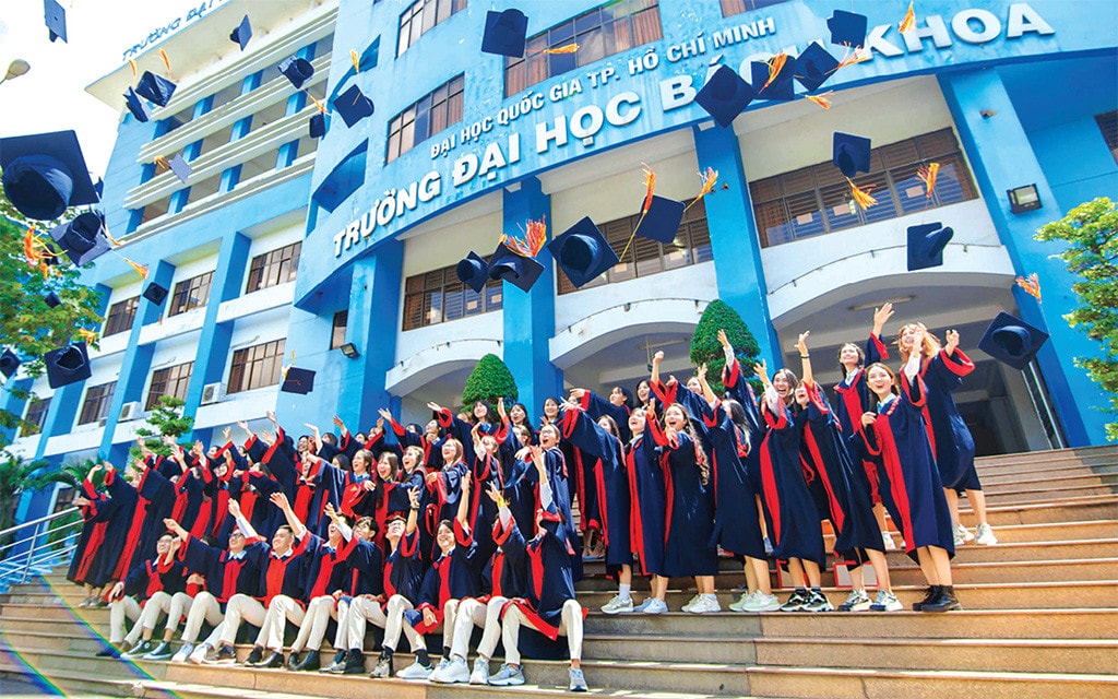 Hành trình Top 100 thế giới Ngành Kỹ thuật Dầu khí -0