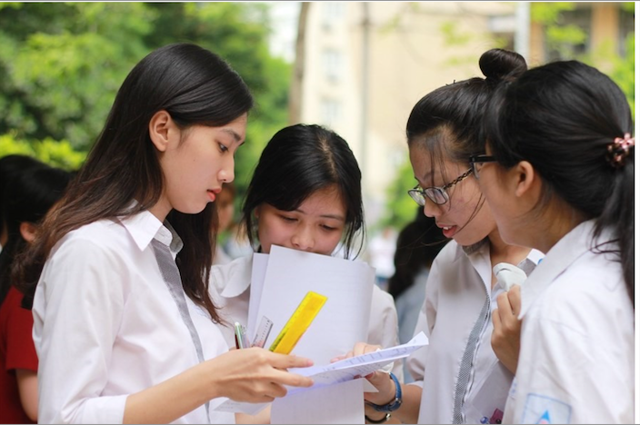 Một số trường đại học bất ngờ dừng tăng học phí -0