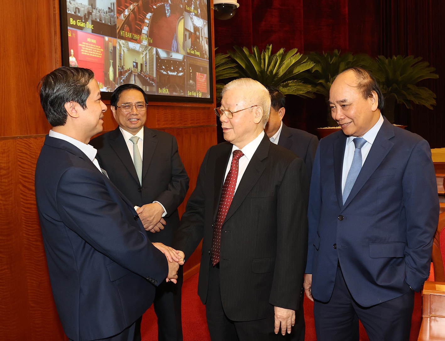 Bộ Chính trị tổ chức Hội nghị quán triệt Nghị quyết 24 về phát triển vùng Đông Nam Bộ -0