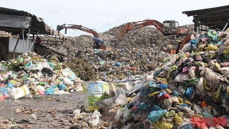 Thực hiện thu gom, phân loại, xử lý rác thải ngay tại hộ gia đình -0