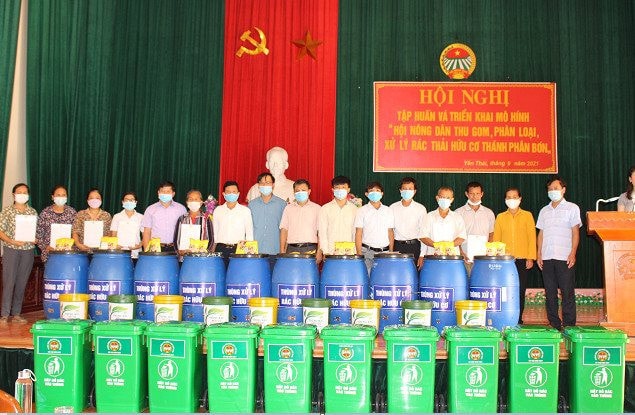 Thực hiện thu gom, phân loại, xử lý rác thải ngay tại hộ gia đình -0