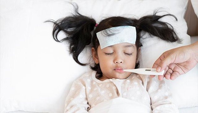 Những việc tuyệt đối không nên làm khi trẻ bị sốt xuất huyết -0